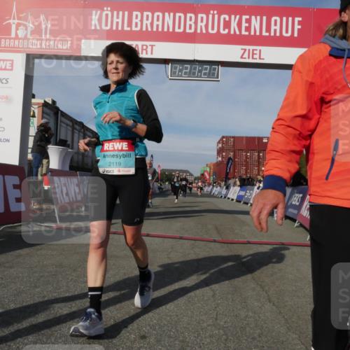 03.10.2025 - Köhlbrandbrückenlauf Matties Gatica Varas http://msf.ph/oto/9169095 03.10.2025 10:21:29 Ziel 1252, 1899, 1992, 2068, 2137, 2154, 2210, 2616, 2622, 3116, 3259, 3839 meine-sportfotos.de
