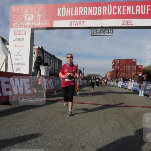 03.10.2025 - Köhlbrandbrückenlauf Matties Gatica Varas http://msf.ph/oto/9169098 03.10.2025 10:21:30 Ziel 1252, 1899, 1992, 2068, 2137, 2154, 2210, 2616, 2622, 3116, 3259 meine-sportfotos.de