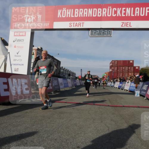 03.10.2025 - Köhlbrandbrückenlauf Matties Gatica Varas http://msf.ph/oto/9169101 03.10.2025 10:21:32 Ziel 1252, 1992, 2053, 2068, 2137, 2154, 2210, 2616, 2622, 3116, 3259, 3536, 3537, 3538 meine-sportfotos.de
