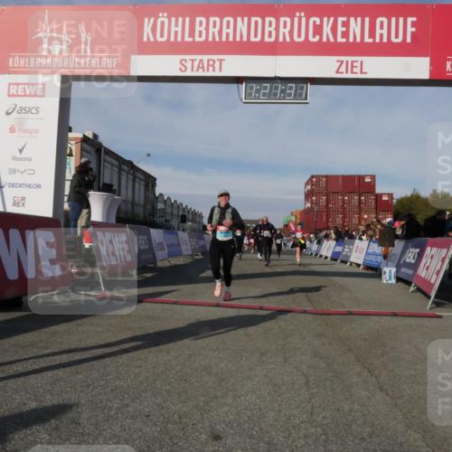 03.10.2025 - Köhlbrandbrückenlauf Matties Gatica Varas http://msf.ph/oto/9169103 03.10.2025 10:21:32 Ziel 1252, 1992, 2053, 2068, 2137, 2154, 2210, 2616, 2622, 3116, 3259, 3536, 3537, 3538 meine-sportfotos.de