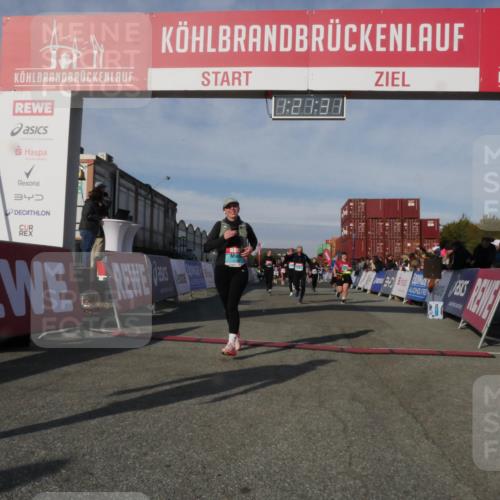 03.10.2025 - Köhlbrandbrückenlauf Matties Gatica Varas http://msf.ph/oto/9169104 03.10.2025 10:21:33 Ziel 1252, 1992, 2053, 2137, 2154, 2210, 2616, 2622, 3116, 3259, 3535, 3536, 3537, 3538 meine-sportfotos.de