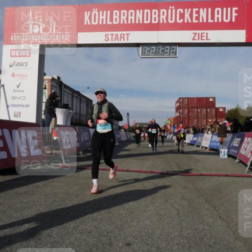 03.10.2025 - Köhlbrandbrückenlauf Matties Gatica Varas http://msf.ph/oto/9169105 03.10.2025 10:21:33 Ziel 1252, 1992, 2053, 2137, 2154, 2210, 2616, 2622, 3116, 3259, 3535, 3536, 3537, 3538 meine-sportfotos.de