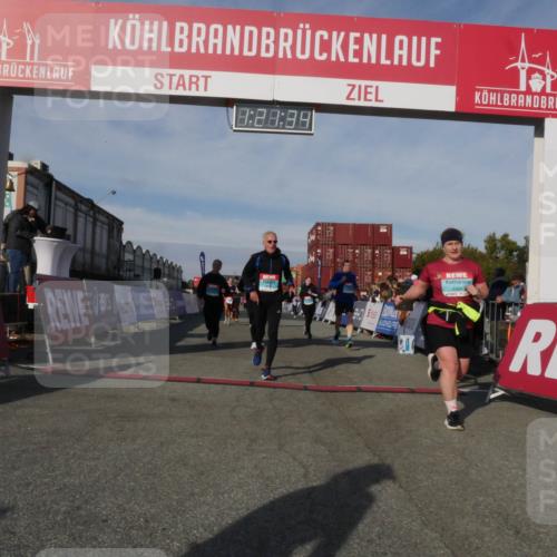 03.10.2025 - Köhlbrandbrückenlauf Matties Gatica Varas http://msf.ph/oto/9169110 03.10.2025 10:21:36 Ziel 1252, 1483, 1992, 2053, 2137, 2210, 2255, 2616, 2622, 3116, 3259, 3535, 3536, 3537, 3538 meine-sportfotos.de