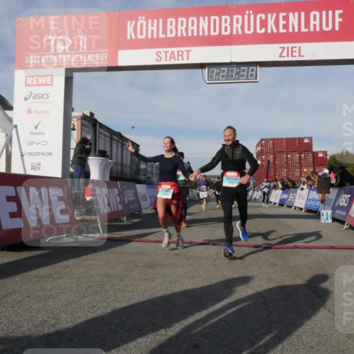 03.10.2025 - Köhlbrandbrückenlauf Matties Gatica Varas http://msf.ph/oto/9169119 03.10.2025 10:21:40 Ziel 1252, 1483, 2053, 2137, 2143, 2164, 2174, 2210, 2255, 2439, 3535, 3536, 3537, 3538 meine-sportfotos.de