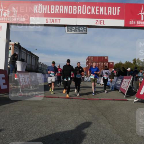 03.10.2025 - Köhlbrandbrückenlauf Matties Gatica Varas http://msf.ph/oto/9169127 03.10.2025 10:21:44 Ziel 1483, 2053, 2143, 2164, 2174, 2194, 2255, 2439, 2524, 3535, 3536, 3537, 3538 meine-sportfotos.de