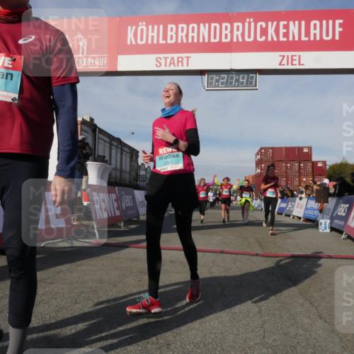 03.10.2025 - Köhlbrandbrückenlauf Matties Gatica Varas http://msf.ph/oto/9169137 03.10.2025 10:21:49 Ziel 2016, 2097, 2143, 2164, 2174, 2194, 2235, 2439, 2524 meine-sportfotos.de