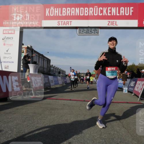 03.10.2025 - Köhlbrandbrückenlauf Matties Gatica Varas http://msf.ph/oto/9169147 03.10.2025 10:21:54 Ziel 1740, 1976, 2016, 2022, 2097, 2194, 2235, 2298, 2309, 3570, 3693, 3694 meine-sportfotos.de