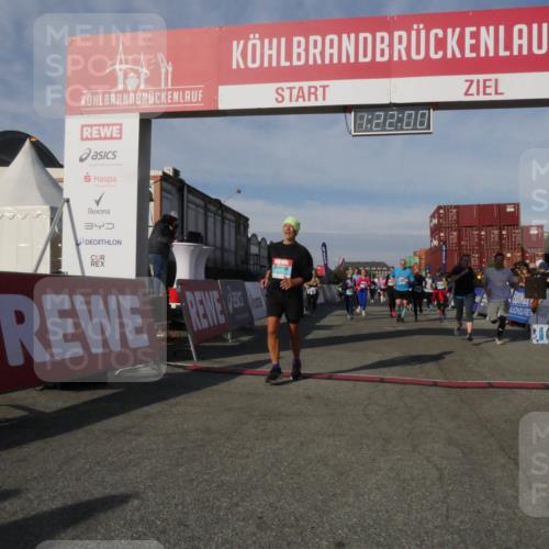03.10.2025 - Köhlbrandbrückenlauf Matties Gatica Varas http://msf.ph/oto/9169163 03.10.2025 10:22:02 Ziel 1049, 1467, 1740, 1976, 1977, 2022, 2065, 2114, 2298, 2309, 2327, 2414, 3570, 3660, 3661, 3662, 3693, 3694 meine-sportfotos.de