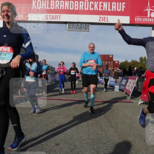 03.10.2025 - Köhlbrandbrückenlauf Matties Gatica Varas http://msf.ph/oto/9169172 03.10.2025 10:22:07 Ziel 1049, 1467, 1669, 1951, 1977, 2065, 2071, 2114, 2327, 2414, 3114, 3279, 3660, 3661, 3662 meine-sportfotos.de
