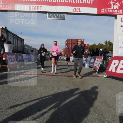03.10.2025 - Köhlbrandbrückenlauf Matties Gatica Varas http://msf.ph/oto/9169180 03.10.2025 10:22:11 Ziel 1669, 1951, 1977, 1984, 2065, 2071, 2114, 2304, 3114, 3279, 3509, 3777 meine-sportfotos.de
