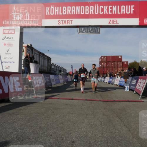 03.10.2025 - Köhlbrandbrückenlauf Matties Gatica Varas http://msf.ph/oto/9169212 03.10.2025 10:22:29 Ziel 2075, 2217, 2218, 2313, 2314, 3577 meine-sportfotos.de