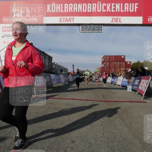 03.10.2025 - Köhlbrandbrückenlauf Matties Gatica Varas http://msf.ph/oto/9169292 03.10.2025 10:22:57 Ziel 1452, 1934, 2028, 2031, 2099, 2682, 2861, 2862, 3291, 3322 meine-sportfotos.de