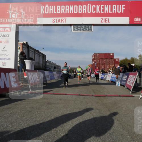 03.10.2025 - Köhlbrandbrückenlauf Matties Gatica Varas http://msf.ph/oto/9169296 03.10.2025 10:22:58 Ziel 1452, 1934, 2028, 2031, 2099, 2682, 2861, 2862, 3291, 3322, 3574 meine-sportfotos.de