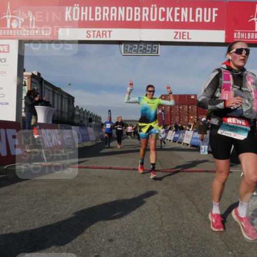 03.10.2025 - Köhlbrandbrückenlauf Matties Gatica Varas http://msf.ph/oto/9169311 03.10.2025 10:23:01 Ziel 1320, 1452, 1934, 2031, 2087, 2682, 2861, 2862, 2907, 3291, 3574 meine-sportfotos.de