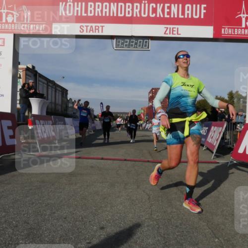03.10.2025 - Köhlbrandbrückenlauf Matties Gatica Varas http://msf.ph/oto/9169314 03.10.2025 10:23:02 Ziel 1320, 1484, 1934, 2031, 2087, 2682, 2861, 2862, 2907, 3291, 3574 meine-sportfotos.de