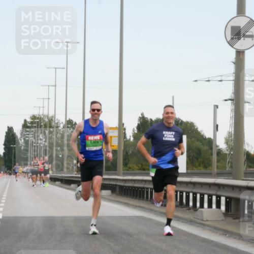 03.10.2025 - Köhlbrandbrückenlauf Matties Gatica Varas http://msf.ph/oto/9169328 03.10.2025 15:11:18 Position 3  meine-sportfotos.de