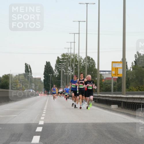 03.10.2025 - Köhlbrandbrückenlauf Matties Gatica Varas http://msf.ph/oto/9169333 03.10.2025 15:11:28 Position 3  meine-sportfotos.de