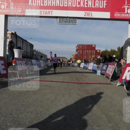03.10.2025 - Köhlbrandbrückenlauf Matties Gatica Varas http://msf.ph/oto/9169337 03.10.2025 10:23:08 Ziel 1263, 1320, 1484, 1707, 1751, 1777, 2072, 2087, 2125, 2141, 2167, 2690, 2907, 3109, 3222, 3480, 3574 meine-sportfotos.de