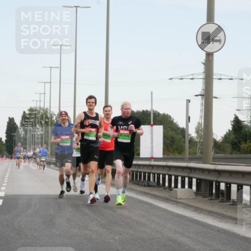 03.10.2025 - Köhlbrandbrückenlauf Matties Gatica Varas http://msf.ph/oto/9169353 03.10.2025 15:11:35 Position 3 7110 meine-sportfotos.de