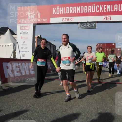 03.10.2025 - Köhlbrandbrückenlauf Matties Gatica Varas http://msf.ph/oto/9169375 03.10.2025 10:23:17 Ziel 1263, 1629, 1707, 1723, 1777, 1827, 1954, 2125, 2139, 2141, 2167, 2188, 2783, 2829, 2840, 2842, 3029, 3109, 3147, 3221 meine-sportfotos.de
