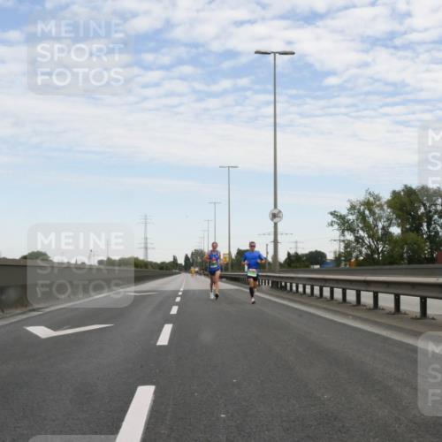 03.10.2025 - Köhlbrandbrückenlauf Matties Gatica Varas http://msf.ph/oto/9169383 03.10.2025 15:11:50 Position 3  meine-sportfotos.de