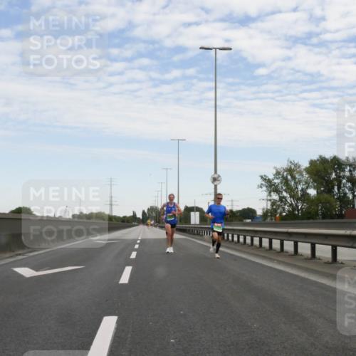 03.10.2025 - Köhlbrandbrückenlauf Matties Gatica Varas http://msf.ph/oto/9169388 03.10.2025 15:11:51 Position 3  meine-sportfotos.de