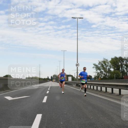 03.10.2025 - Köhlbrandbrückenlauf Matties Gatica Varas http://msf.ph/oto/9169390 03.10.2025 15:11:52 Position 3  meine-sportfotos.de