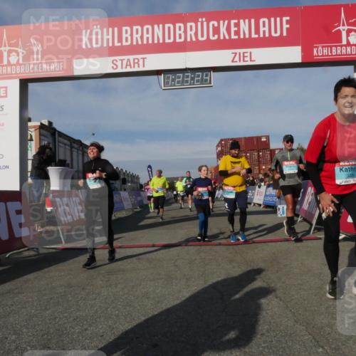 03.10.2025 - Köhlbrandbrückenlauf Matties Gatica Varas http://msf.ph/oto/9169408 03.10.2025 10:23:26 Ziel 1482, 1597, 1629, 1827, 1875, 2139, 2637, 2683, 2684, 2740, 2783, 2784, 2810, 2840, 2842, 3170, 3221 meine-sportfotos.de