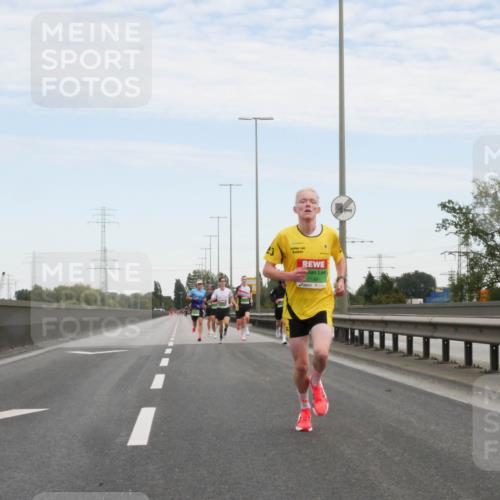 03.10.2025 - Köhlbrandbrückenlauf Matties Gatica Varas http://msf.ph/oto/9169438 03.10.2025 15:12:12 Position 3 7140 meine-sportfotos.de