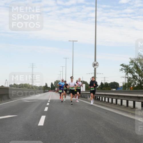 03.10.2025 - Köhlbrandbrückenlauf Matties Gatica Varas http://msf.ph/oto/9169441 03.10.2025 15:12:15 Position 3  meine-sportfotos.de