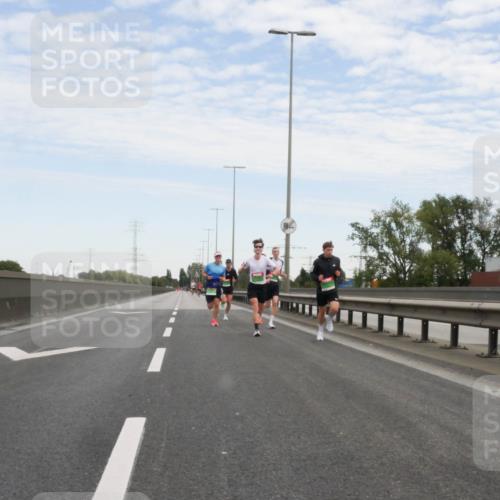 03.10.2025 - Köhlbrandbrückenlauf Matties Gatica Varas http://msf.ph/oto/9169448 03.10.2025 15:12:16 Position 3  meine-sportfotos.de