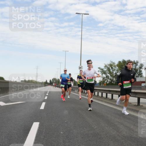 03.10.2025 - Köhlbrandbrückenlauf Matties Gatica Varas http://msf.ph/oto/9169454 03.10.2025 15:12:18 Position 3  meine-sportfotos.de