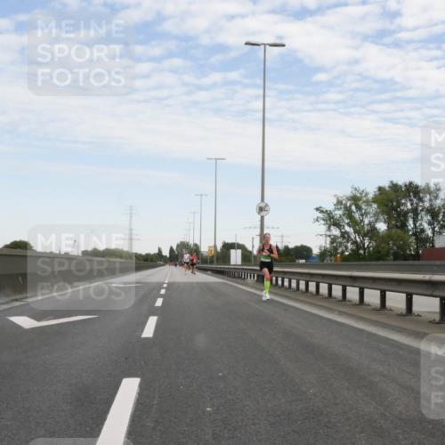 03.10.2025 - Köhlbrandbrückenlauf Matties Gatica Varas http://msf.ph/oto/9169467 03.10.2025 15:12:24 Position 3  meine-sportfotos.de