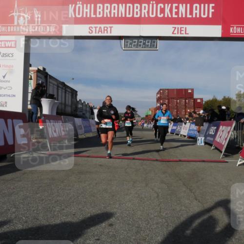 03.10.2025 - Köhlbrandbrückenlauf Matties Gatica Varas http://msf.ph/oto/9169470 03.10.2025 10:23:43 Ziel 1128, 1978, 2008, 2152, 2303, 2315, 3088, 3422, 3423 meine-sportfotos.de