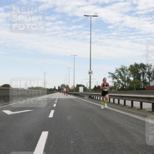 03.10.2025 - Köhlbrandbrückenlauf Matties Gatica Varas http://msf.ph/oto/9169471 03.10.2025 15:12:25 Position 3  meine-sportfotos.de