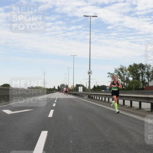 03.10.2025 - Köhlbrandbrückenlauf Matties Gatica Varas http://msf.ph/oto/9169473 03.10.2025 15:12:26 Position 3  meine-sportfotos.de