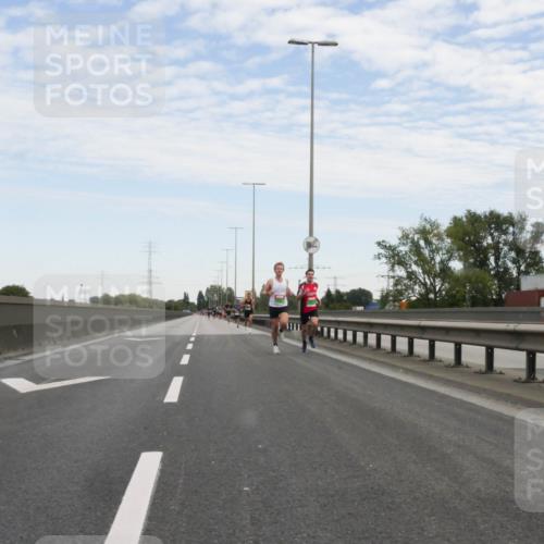03.10.2025 - Köhlbrandbrückenlauf Matties Gatica Varas http://msf.ph/oto/9169479 03.10.2025 15:12:33 Position 3 1111 meine-sportfotos.de