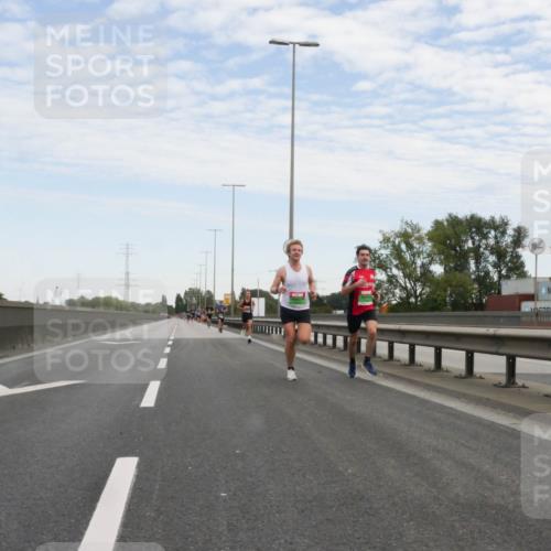 03.10.2025 - Köhlbrandbrückenlauf Matties Gatica Varas http://msf.ph/oto/9169485 03.10.2025 15:12:34 Position 3  meine-sportfotos.de
