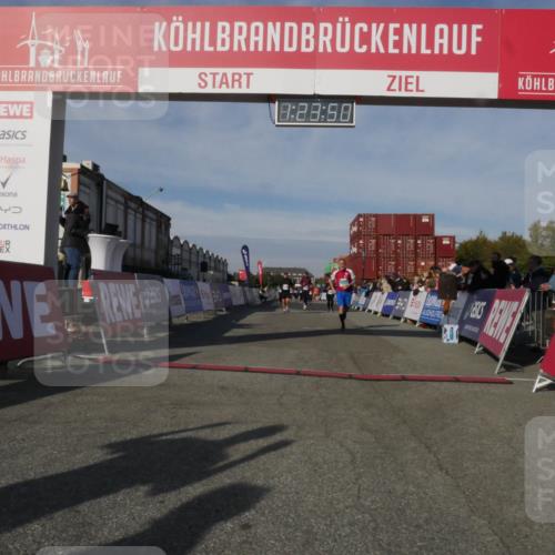 03.10.2025 - Köhlbrandbrückenlauf Matties Gatica Varas http://msf.ph/oto/9169492 03.10.2025 10:23:52 Ziel 1001, 1160, 1825, 2310, 2782, 3088 meine-sportfotos.de