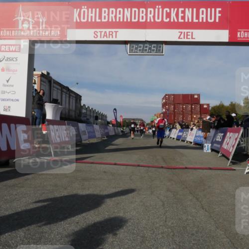 03.10.2025 - Köhlbrandbrückenlauf Matties Gatica Varas http://msf.ph/oto/9169494 03.10.2025 10:23:52 Ziel 1001, 1160, 1825, 2310, 2782, 3088 meine-sportfotos.de