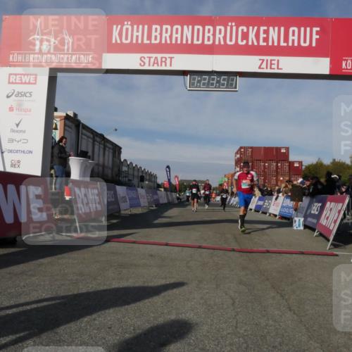 03.10.2025 - Köhlbrandbrückenlauf Matties Gatica Varas http://msf.ph/oto/9169498 03.10.2025 10:23:53 Ziel 1001, 1160, 1545, 1571, 1825, 2310, 2782, 3088 meine-sportfotos.de