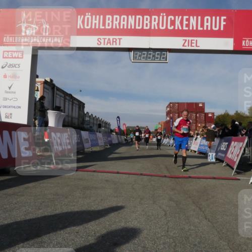 03.10.2025 - Köhlbrandbrückenlauf Matties Gatica Varas http://msf.ph/oto/9169500 03.10.2025 10:23:54 Ziel 1001, 1160, 1545, 1571, 1825, 2310, 2782, 3088 meine-sportfotos.de