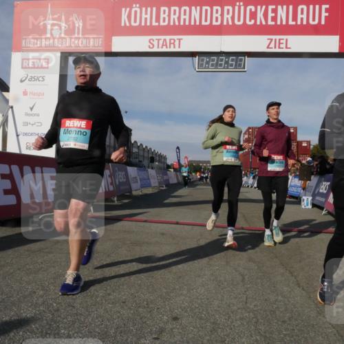 03.10.2025 - Köhlbrandbrückenlauf Matties Gatica Varas http://msf.ph/oto/9169519 03.10.2025 10:23:59 Ziel 1001, 1147, 1545, 1571, 2078, 2140, 3803 meine-sportfotos.de