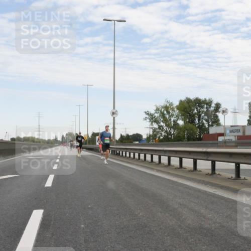 03.10.2025 - Köhlbrandbrückenlauf Matties Gatica Varas http://msf.ph/oto/9169526 03.10.2025 15:12:49 Position 3  meine-sportfotos.de