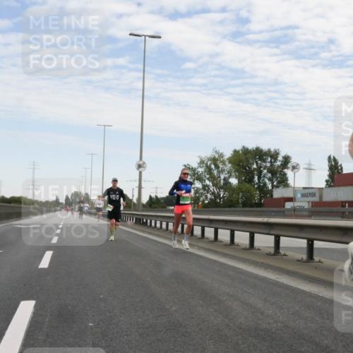 03.10.2025 - Köhlbrandbrückenlauf Matties Gatica Varas http://msf.ph/oto/9169537 03.10.2025 15:12:52 Position 3  meine-sportfotos.de