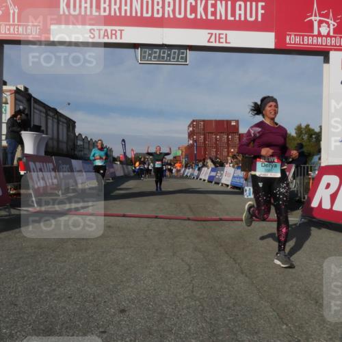 03.10.2025 - Köhlbrandbrückenlauf Matties Gatica Varas http://msf.ph/oto/9169538 03.10.2025 10:24:03 Ziel 1147, 1545, 1571, 1853, 1855, 1994, 2078, 2140, 2351, 2371, 2971, 3675, 3677, 3803 meine-sportfotos.de