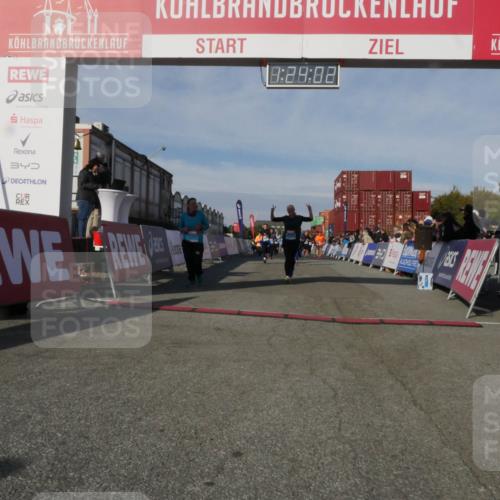 03.10.2025 - Köhlbrandbrückenlauf Matties Gatica Varas http://msf.ph/oto/9169540 03.10.2025 10:24:04 Ziel 1147, 1545, 1571, 1853, 1855, 1994, 2078, 2103, 2140, 2351, 2371, 2971, 3675, 3677, 3803 meine-sportfotos.de