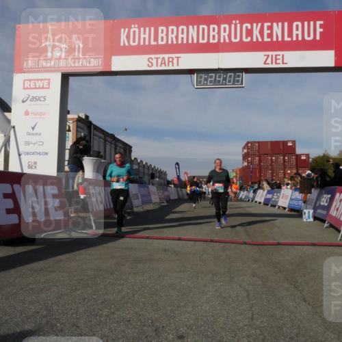 03.10.2025 - Köhlbrandbrückenlauf Matties Gatica Varas http://msf.ph/oto/9169544 03.10.2025 10:24:05 Ziel 1147, 1545, 1571, 1853, 1855, 1994, 2078, 2103, 2140, 2351, 2371, 2971, 3675, 3677, 3803, 3810 meine-sportfotos.de