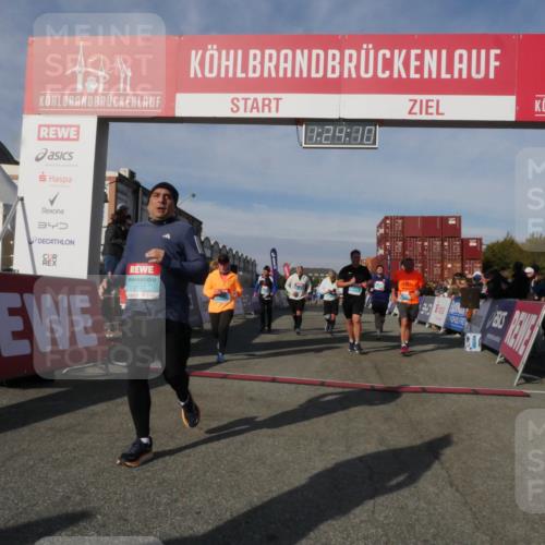 03.10.2025 - Köhlbrandbrückenlauf Matties Gatica Varas http://msf.ph/oto/9169570 03.10.2025 10:24:12 Ziel 1329, 1853, 1855, 1994, 2103, 2319, 2351, 2371, 2970, 2971, 3597, 3675, 3677, 3810 meine-sportfotos.de