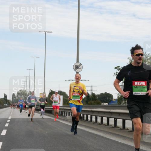 03.10.2025 - Köhlbrandbrückenlauf Matties Gatica Varas http://msf.ph/oto/9169591 03.10.2025 15:13:09 Position 3 7026 meine-sportfotos.de